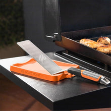 Blackstone heat-resistant spatula mat for griddle tools and outdoor cooking