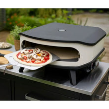 Cozze 17-inch Classic outdoor pizza oven baking wood-fired pizza
