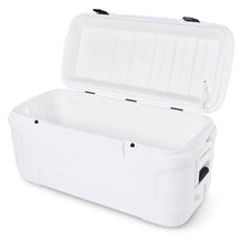 igloo-marine-contour-120-cooler-box-front-view