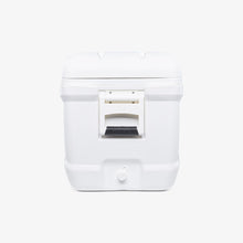 IGLOO Marine Contour 150 Qt cooler box in white for boating