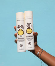 Sun Bum Curls and Waves Shampoo 10 oz hydrating shampoo for curly and wavy hair