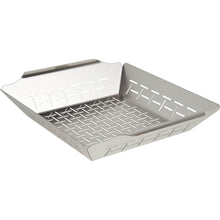 Weber Deluxe grilling basket for Q 300/3000 gas grills and charcoal grills