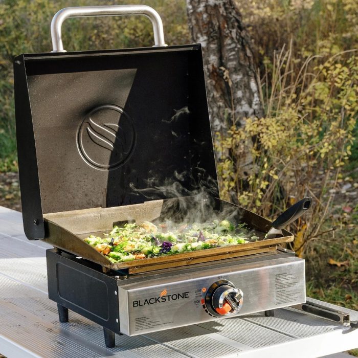 Blackstone 17" Tabletop Griddle with Hood. - Image 2