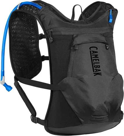 Chase™ 8 Vest, 70 oz., Black
